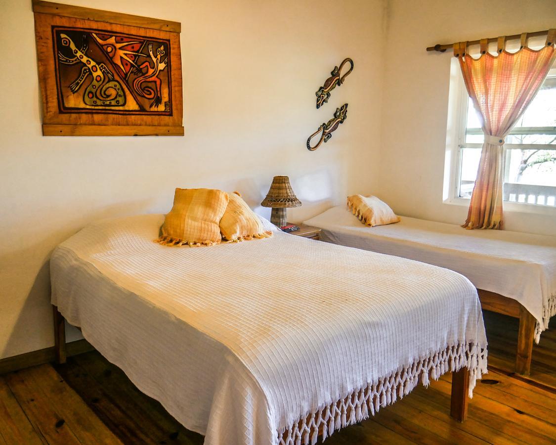 Hotel Posada Las Orquideas,웨스트 엔드 외부 사진