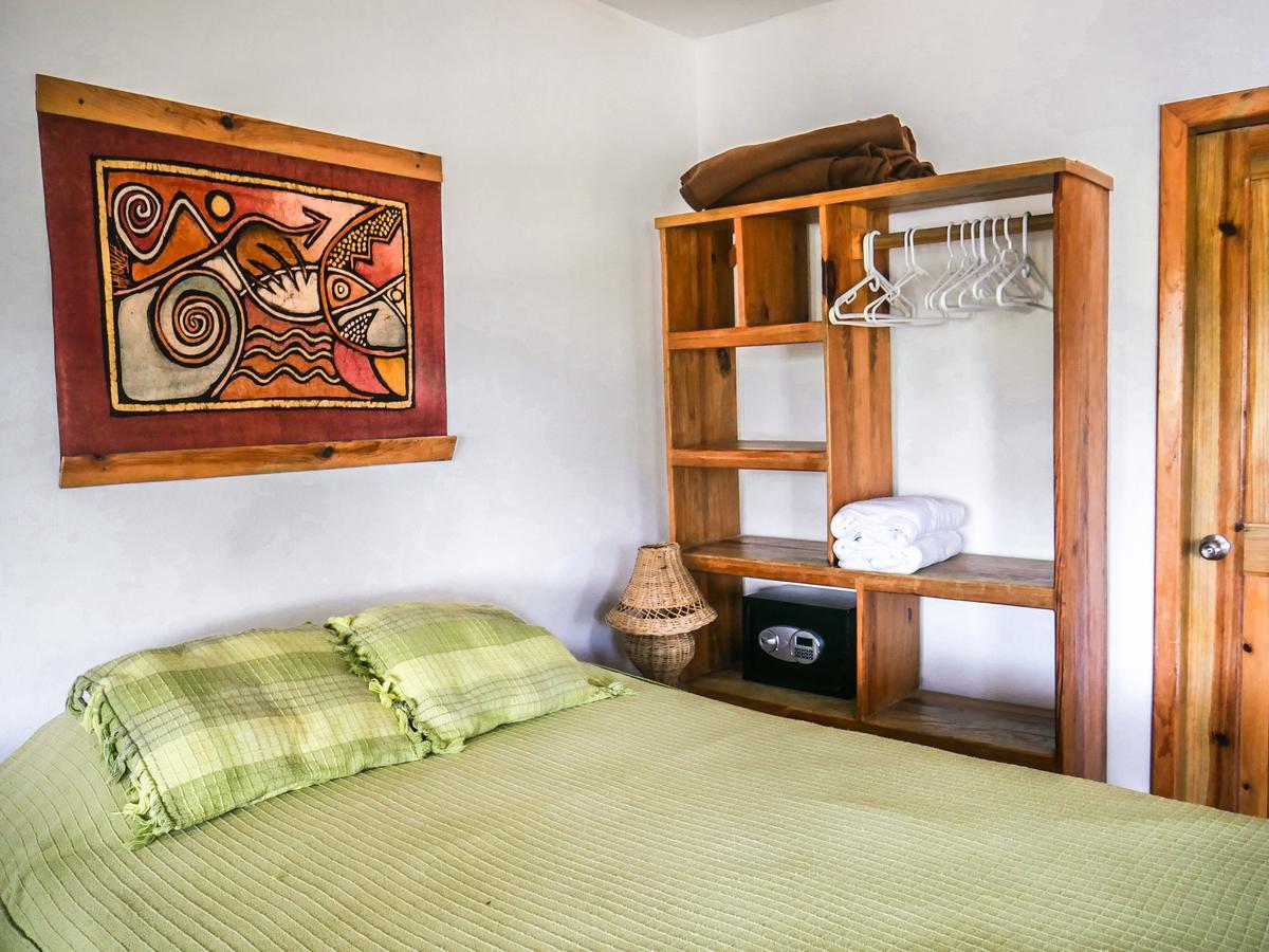 Hotel Posada Las Orquideas,웨스트 엔드 외부 사진