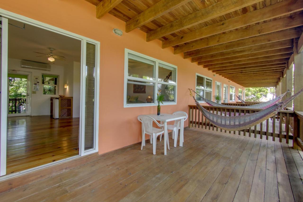 Hotel Posada Las Orquideas,웨스트 엔드 외부 사진