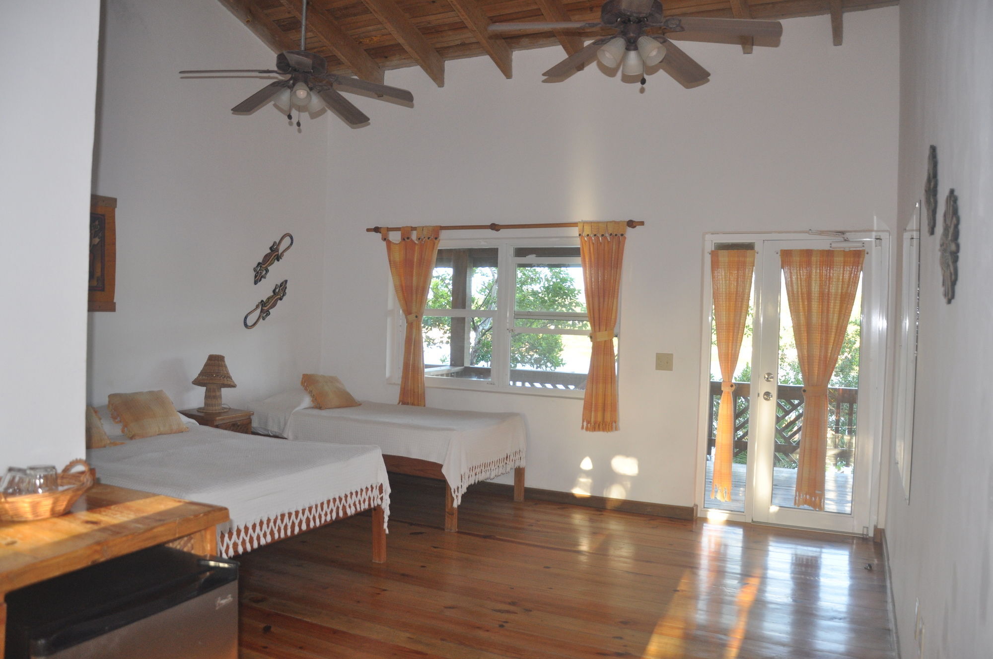 Hotel Posada Las Orquideas,웨스트 엔드 외부 사진